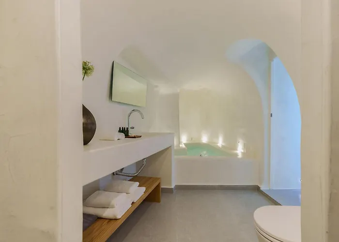 Апартаменты Villa Karterados Suites *