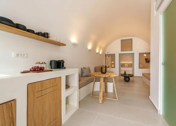 Апартаменты Villa Karterados Suites