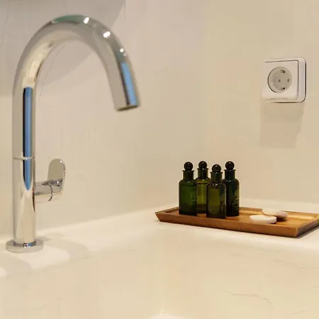 Apartamento Villa Karterados Suites *