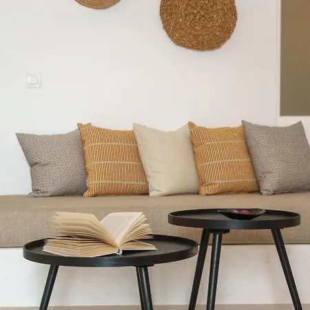 Apartamento Villa Karterados Suites *