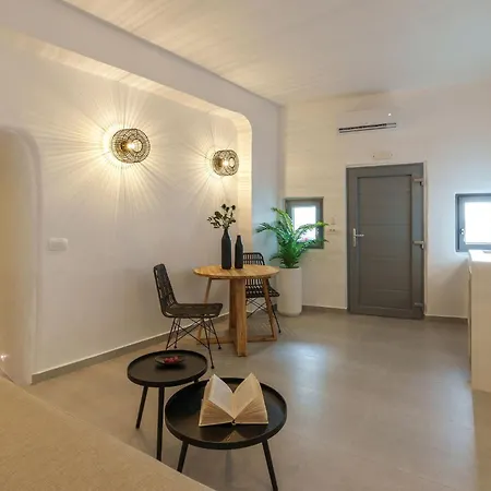 Apartamento Villa Karterados Suites *