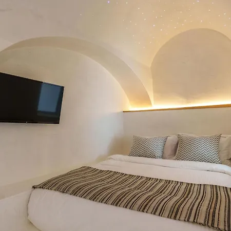 Apartamento Villa Karterados Suites *