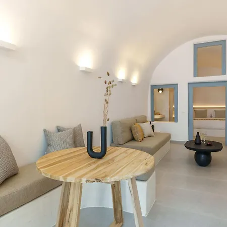 Apartamento Villa Karterados Suites *