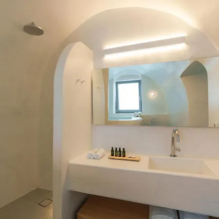 Villa Karterados Suites דירה