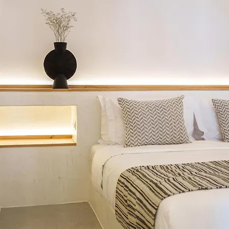Villa Karterados Suites קרטראדוס