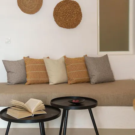 アパート Villa Karterados Suites