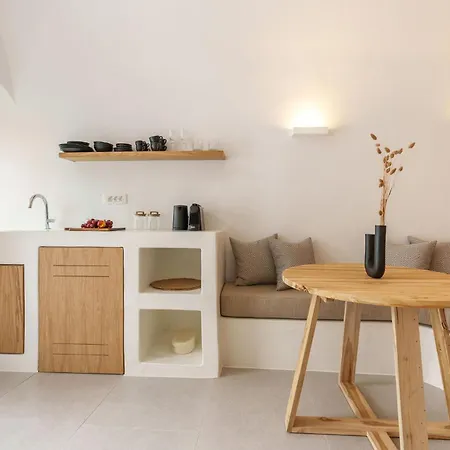 Villa Karterados Suites